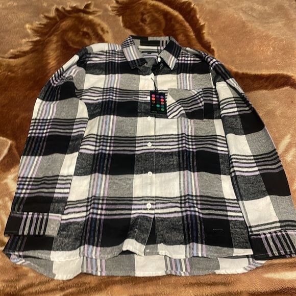 Cute purple flannel💜 - Picture 2 of 4